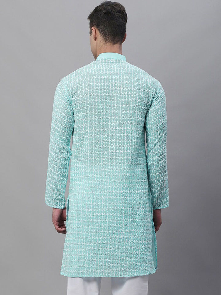 SOJANYA Kurta Kerja Benang Sulam Motif Etnik