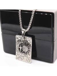 SALTY Men Silver-Toned Monster'S Eye Locket Chain