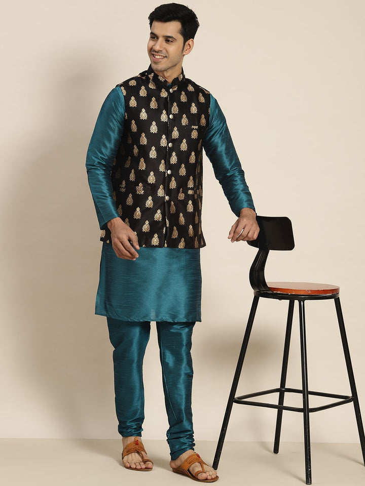 SOJANYA Men Teal Kurta with Churidar