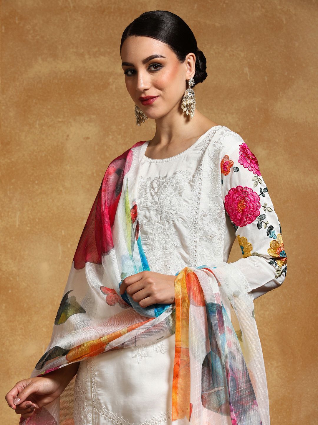 Varanga Women Embroidered Regular Thread Work Pure Cotton Kurta with Trousers & Dupatta