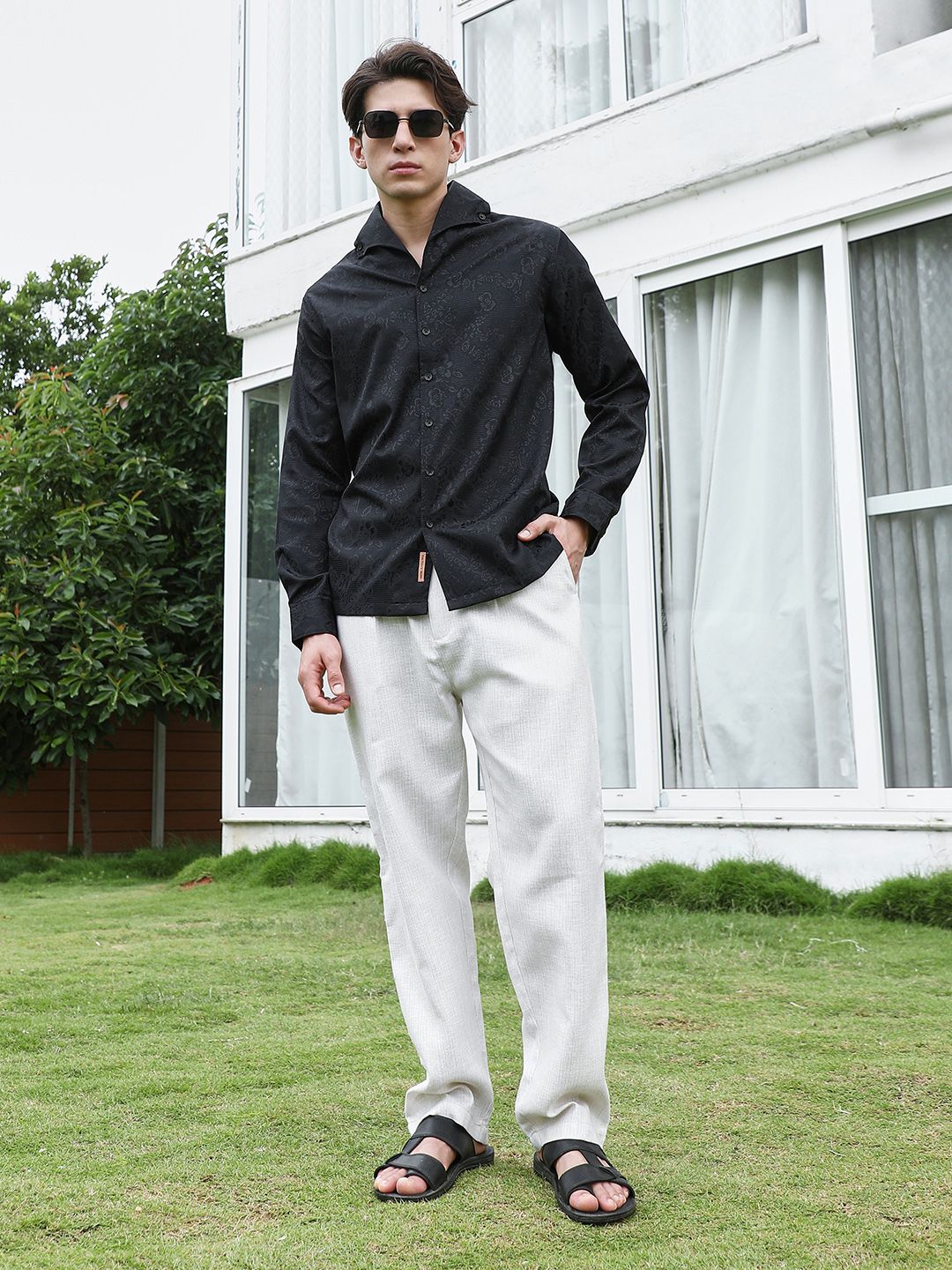 Campus Sutra Floral Design Cotton Casual Shirt