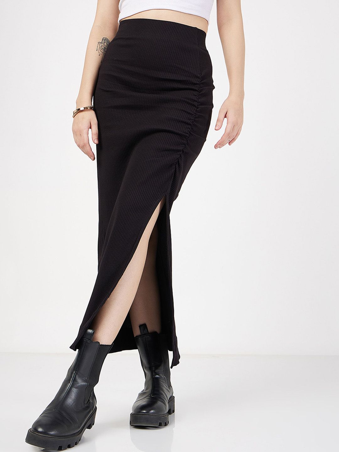 SASSAFRAS Ribbed Front Ruched Midi Skirt
