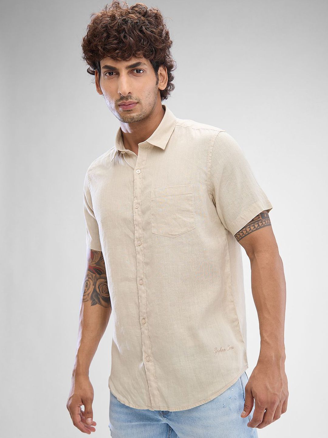 SPYKAR Men Solid Spread Collar Slim Fit Casual Shirt