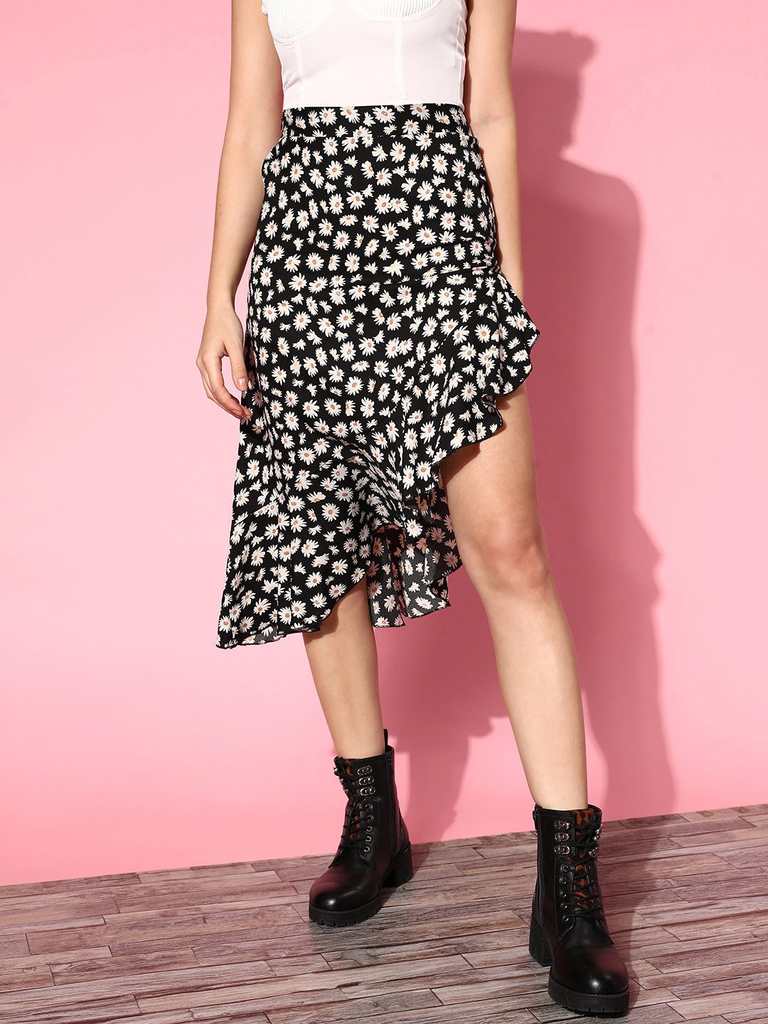 Berrylush Classic Black Floral Ruffled Skirt
