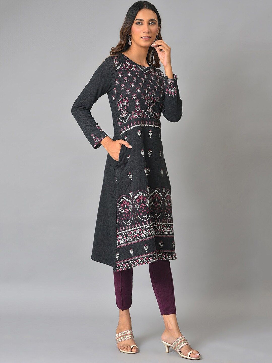 W Round Neck Floral Printed A-Line Kurta