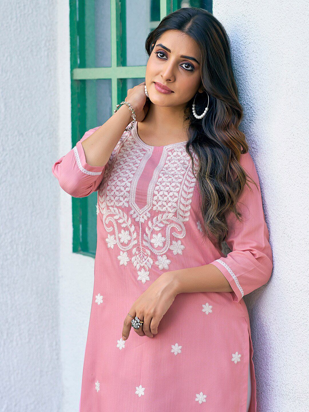 KALINI Floral Embroidered Round Neck Thread Work Straight Kurta