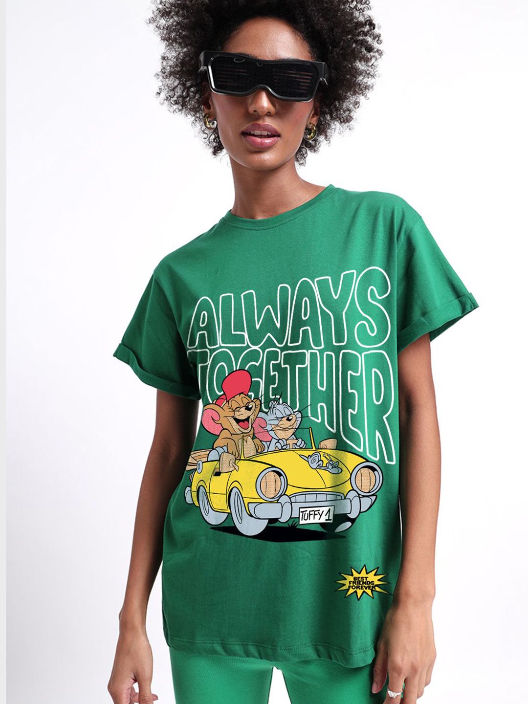 Bewakoof Women Graphic Printed Round Neck Pure Cotton Oversized Tom & Jerry T-shirt