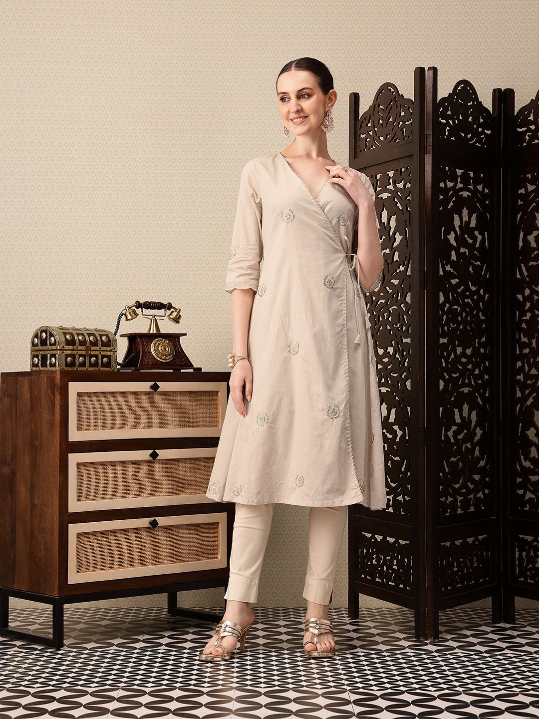 House of Pataudi Pure Cotton Floral Embroidered Sequinned Angrakha Jashn Kurta