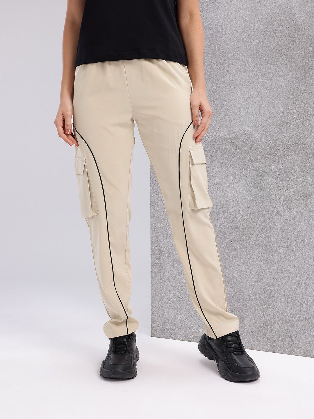 HRX by Hrithik Roshan Women Taping Detail Lifestyle Cargos