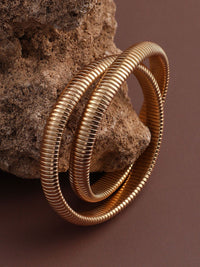 SOHI Women Gold-Plated Ribbed-Intertwine Bracelet