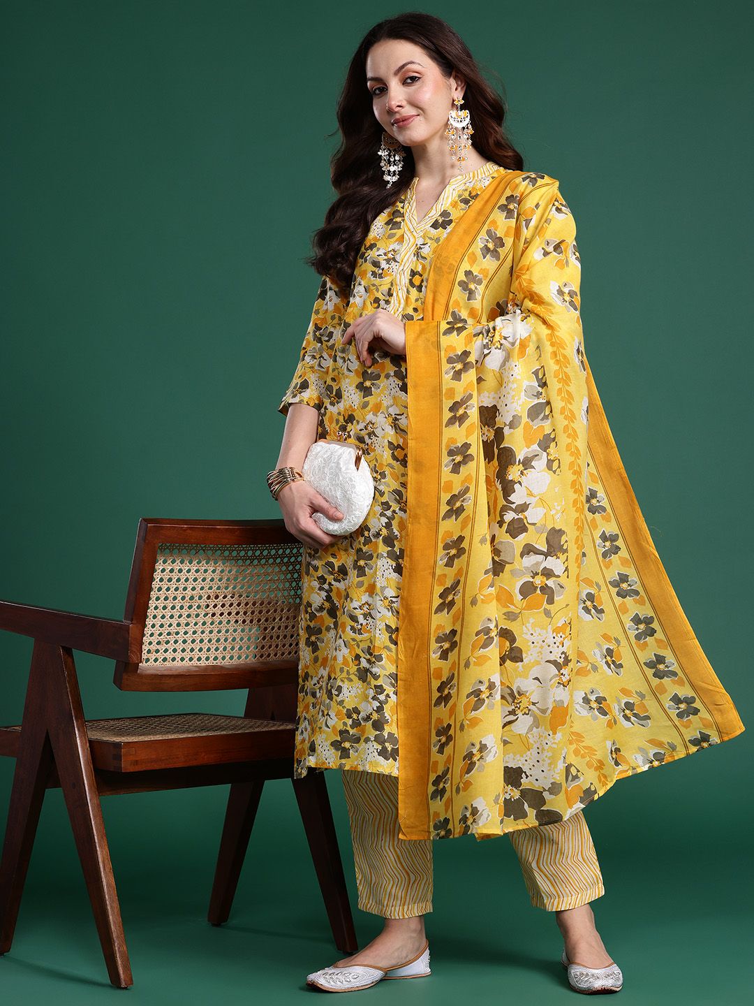 Indo Era Floral Printed Regular Pure Cotton Kurta with Trousers & Dupatta