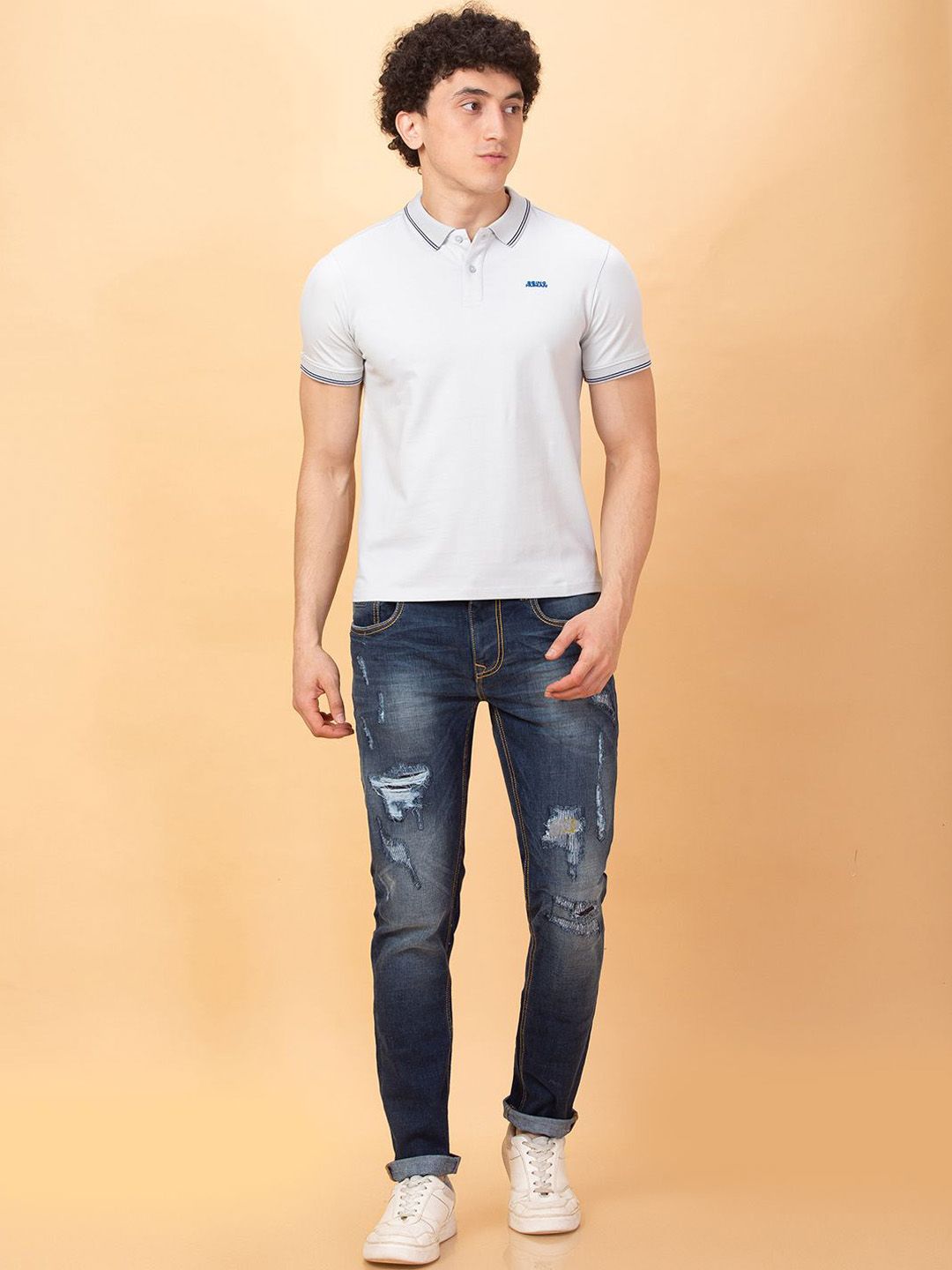Being Human Men Slim Fit Mildly Distressed Heavy Fade Stretchable Jeans