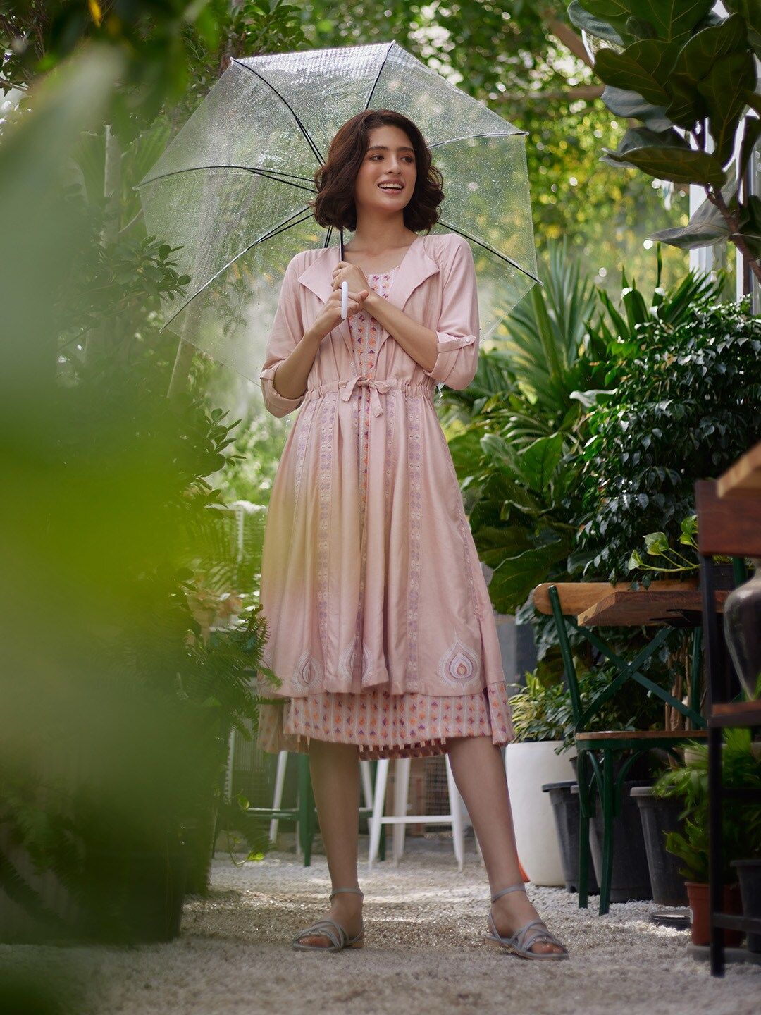 W Round Neck Geometric Printed Fit And Flare Midi Dress