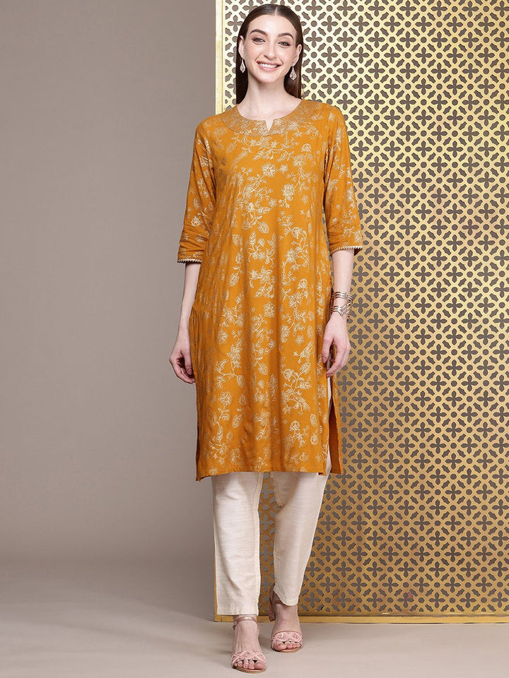 House of Pataudi Floral Printed Thread Work Detail Jashn Kurta