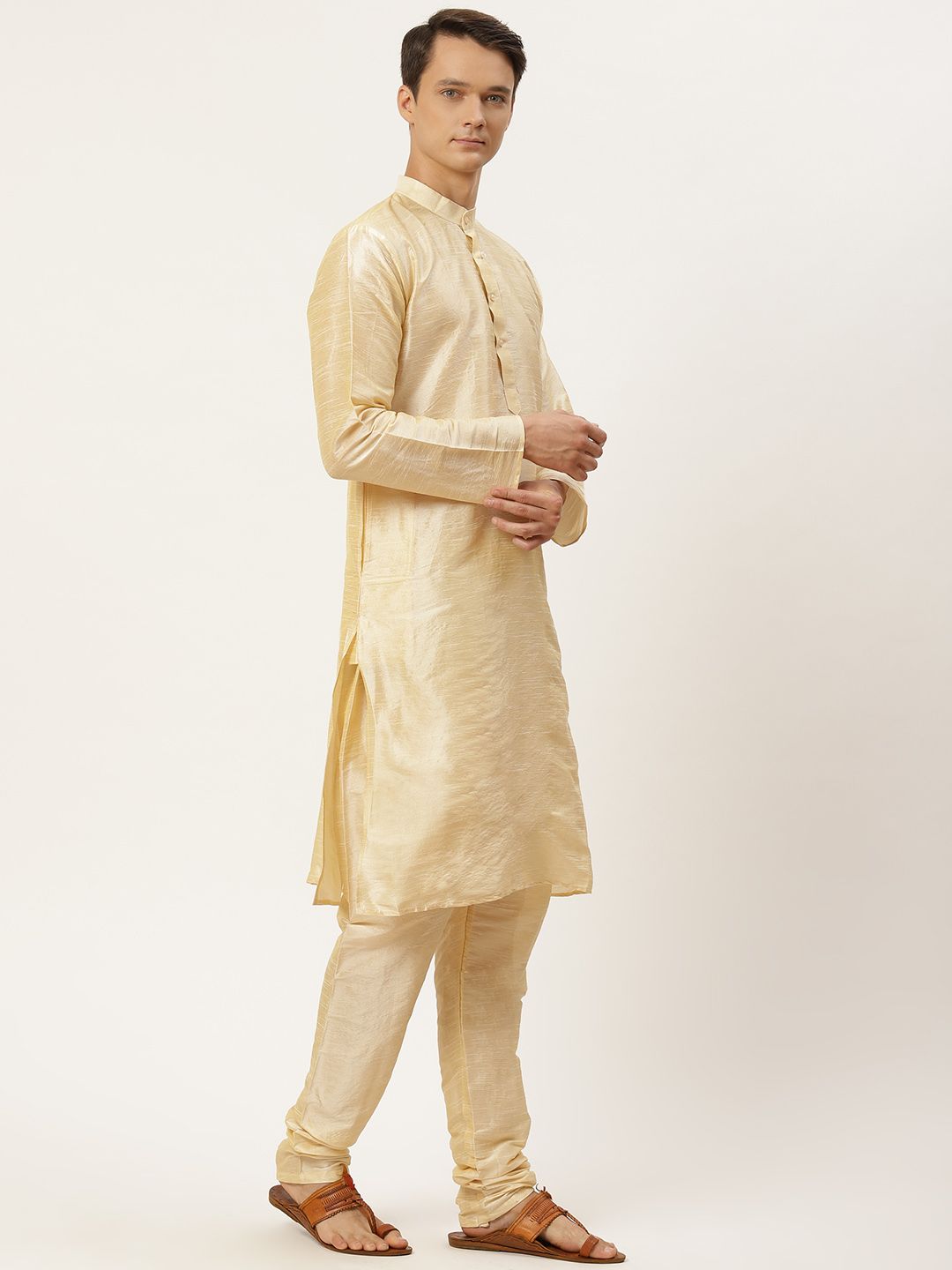 SOJANYA Kurta Solid Berwarna Krim Lelaki dengan Jaket Churidar & Etnik