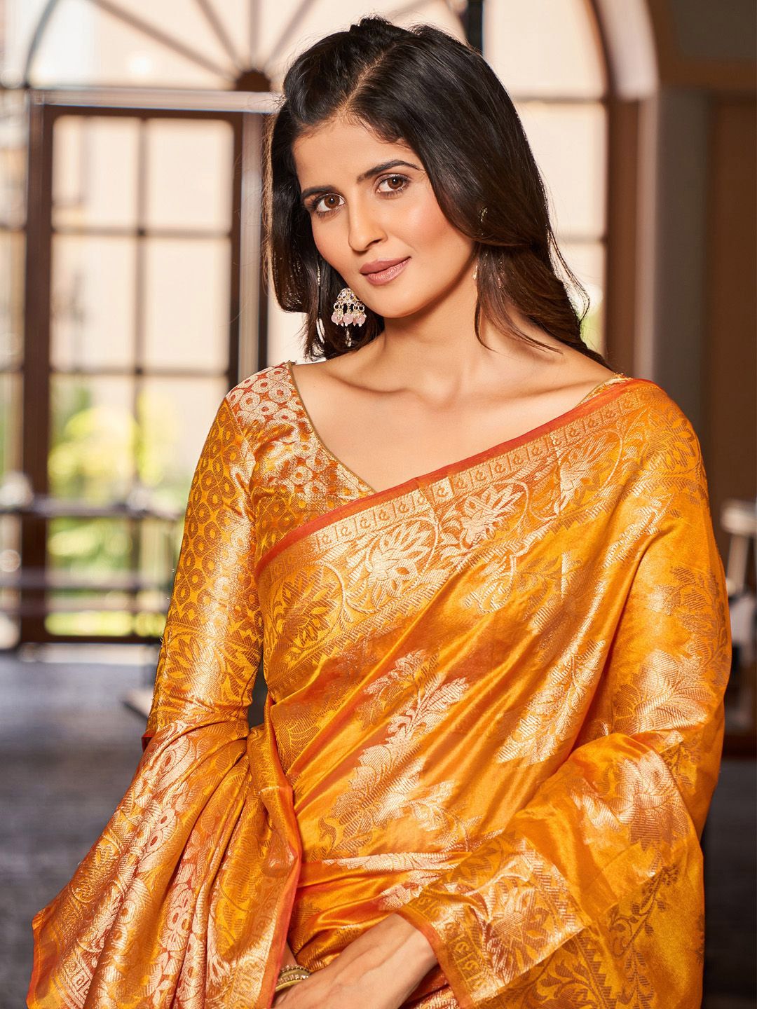 KALINI Ethnic Motifs Woven Design Zari Organza Banarasi Saree