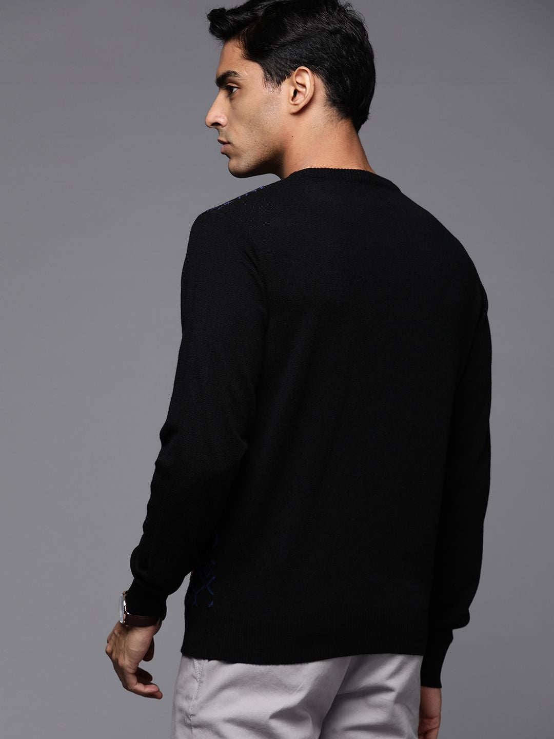 Raymond Men Black & Blue Geometric Woolen Pullover