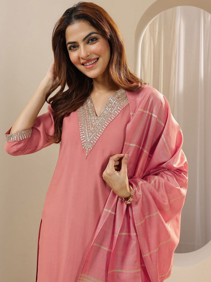 Gerua By Libas Women Ethnic Motifs Yoke Design Regular Sequinned Kurta with Trousers & With Dupatta