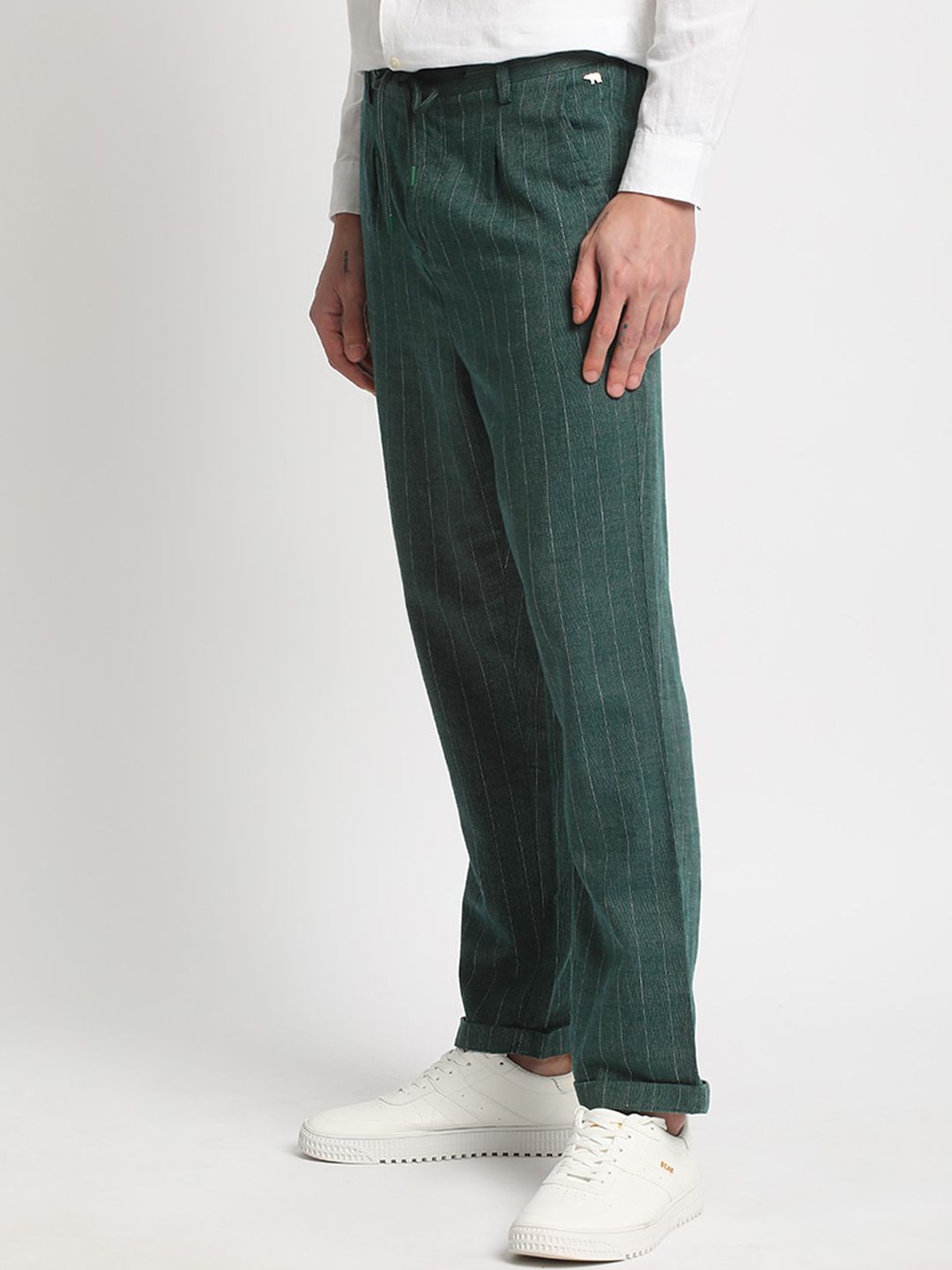 THE BEAR HOUSE Men Striped Tapered Fit Pleated Mid-Rise Trousers