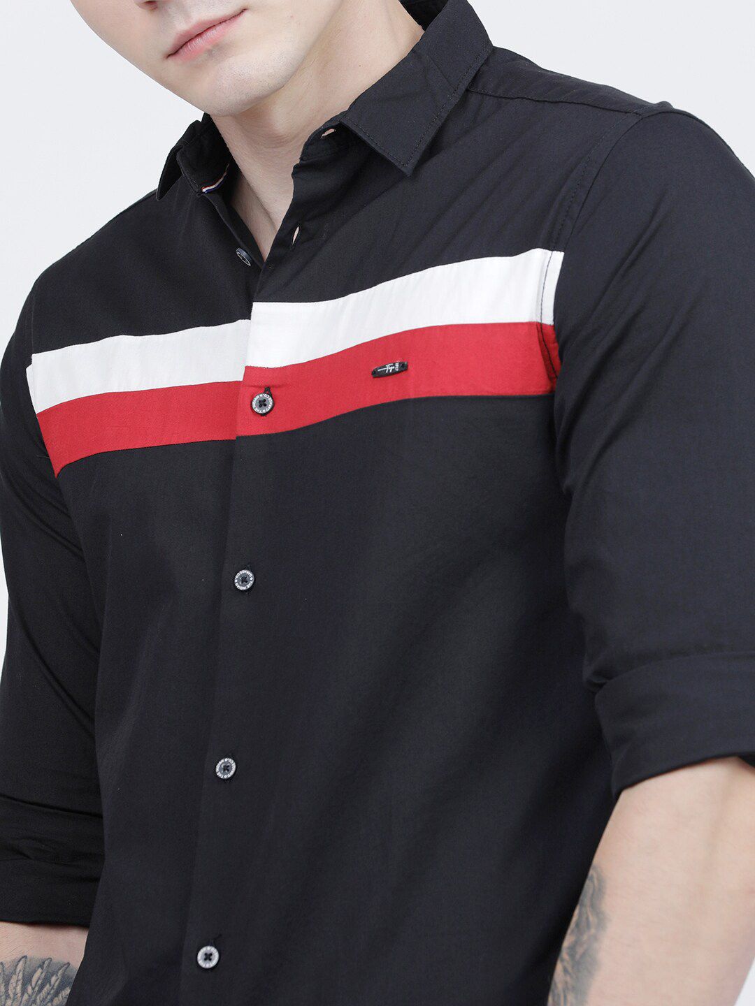 The Indian Garage Co Men Black Slim Fit Striped Casual Shirt
