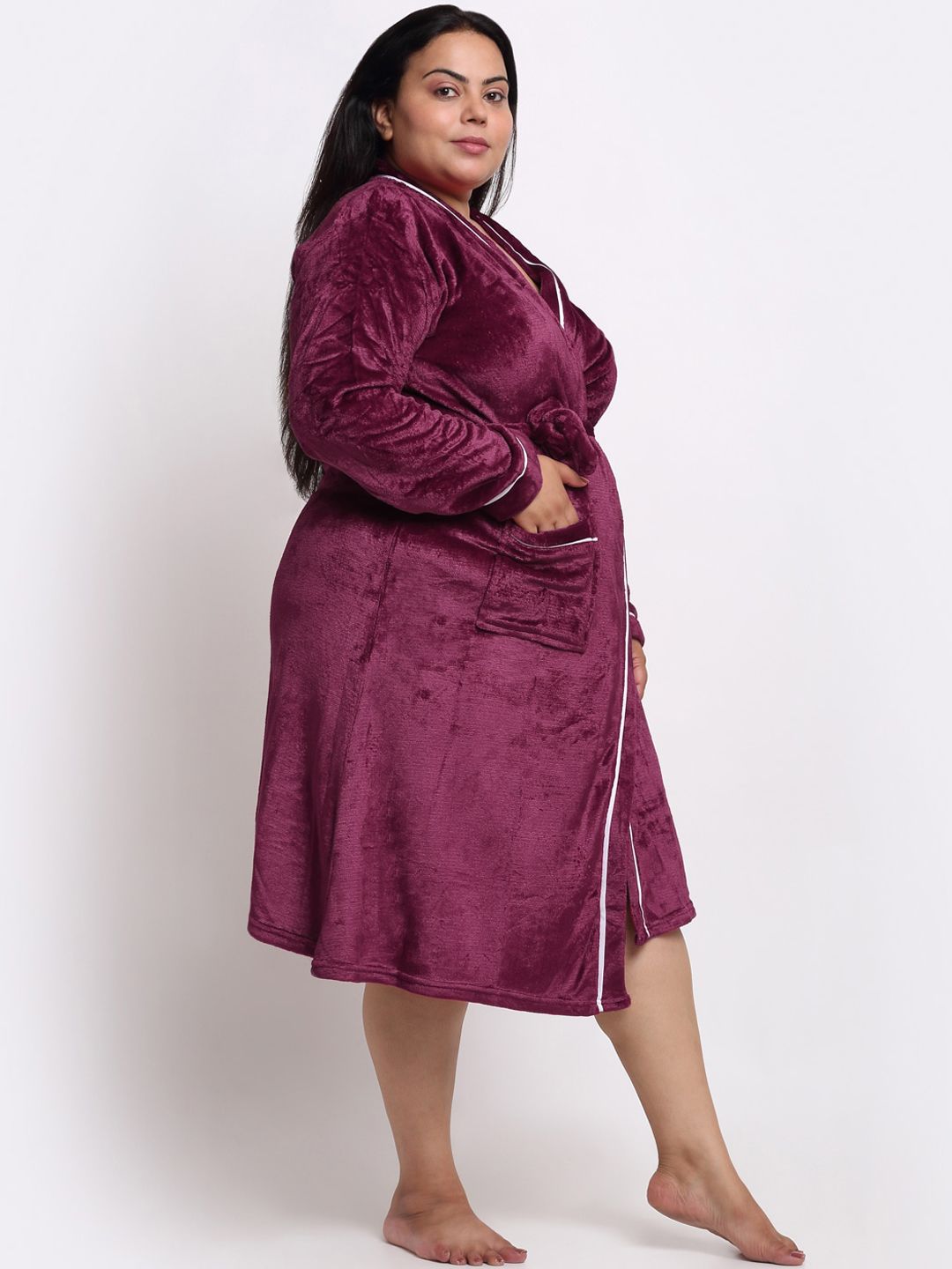 KLOTTHE Plus Size Long Sleeved Wool Bath Robe With Belt