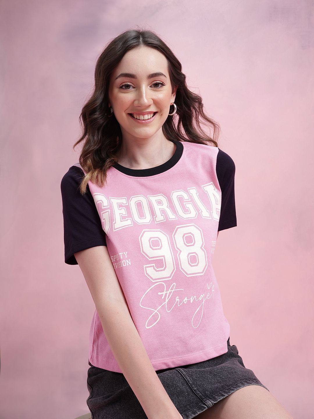 T-shirt bercetak varsity dressberry