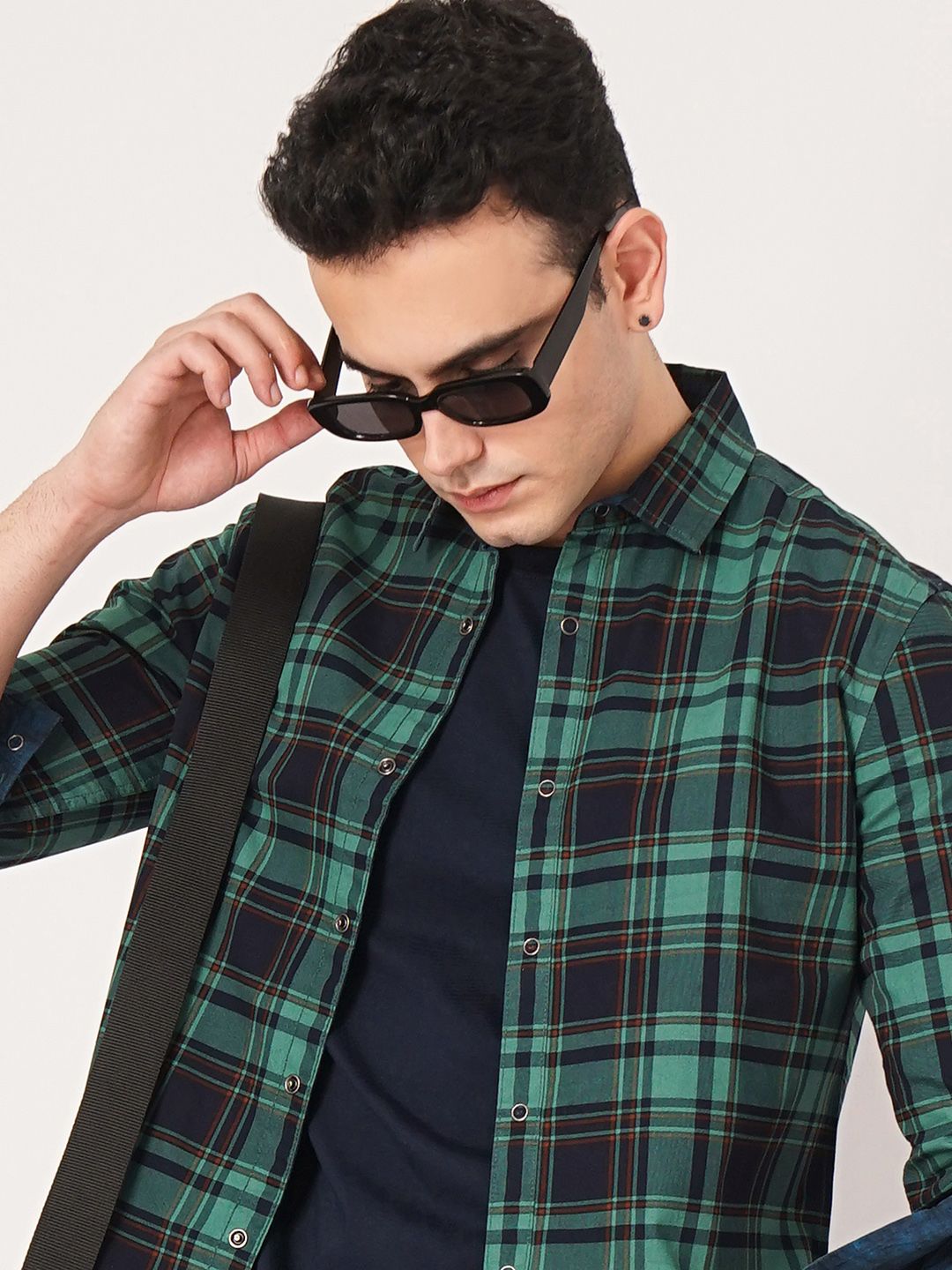 Garage India Co Green & Navy Blue Comfort Tartan diperiksa kemeja kapas terbalik