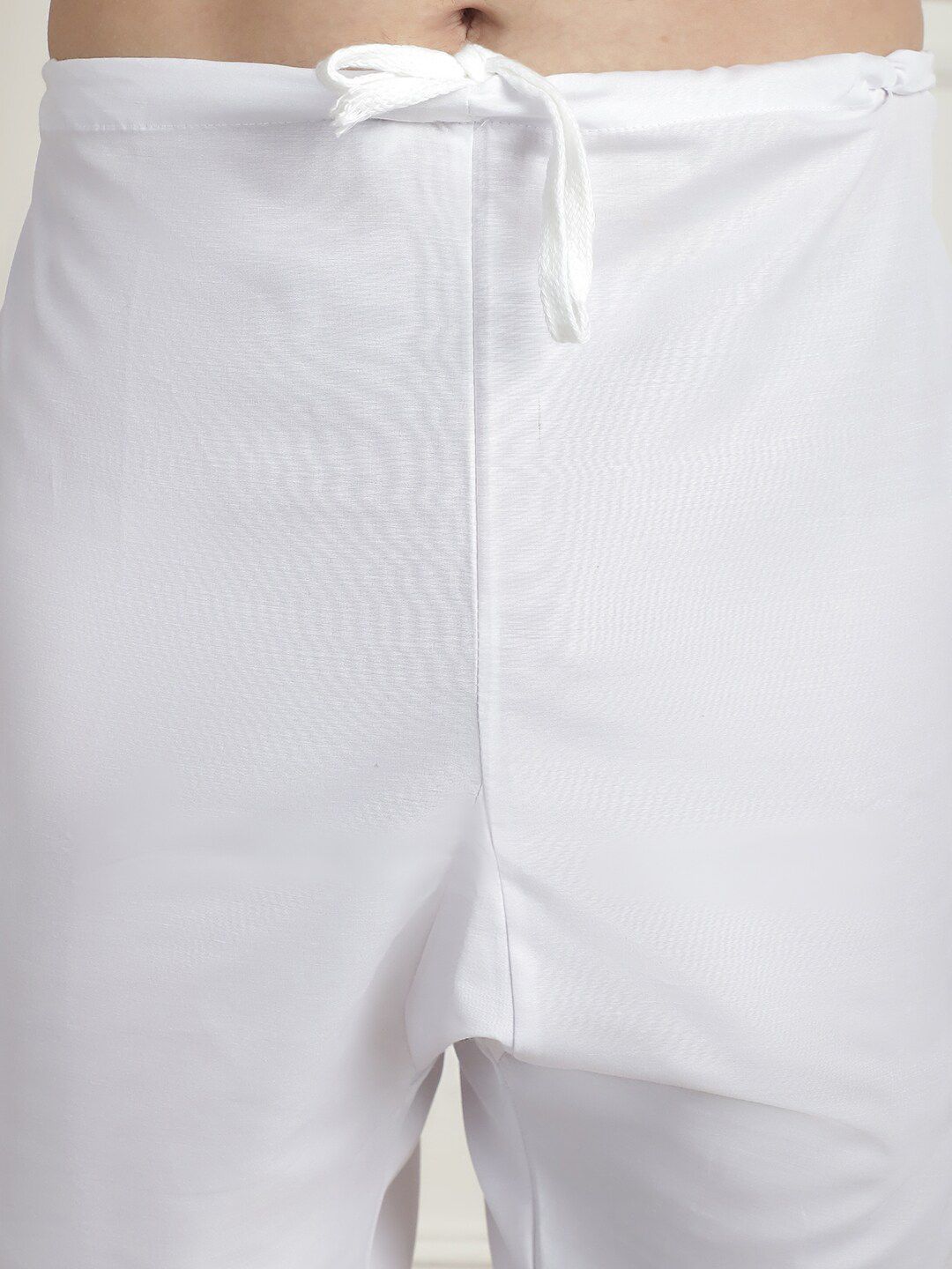 SOJANYA LUXE Mandarin Collar Embroidered Regular Thread Work Kurta with Pyjamas
