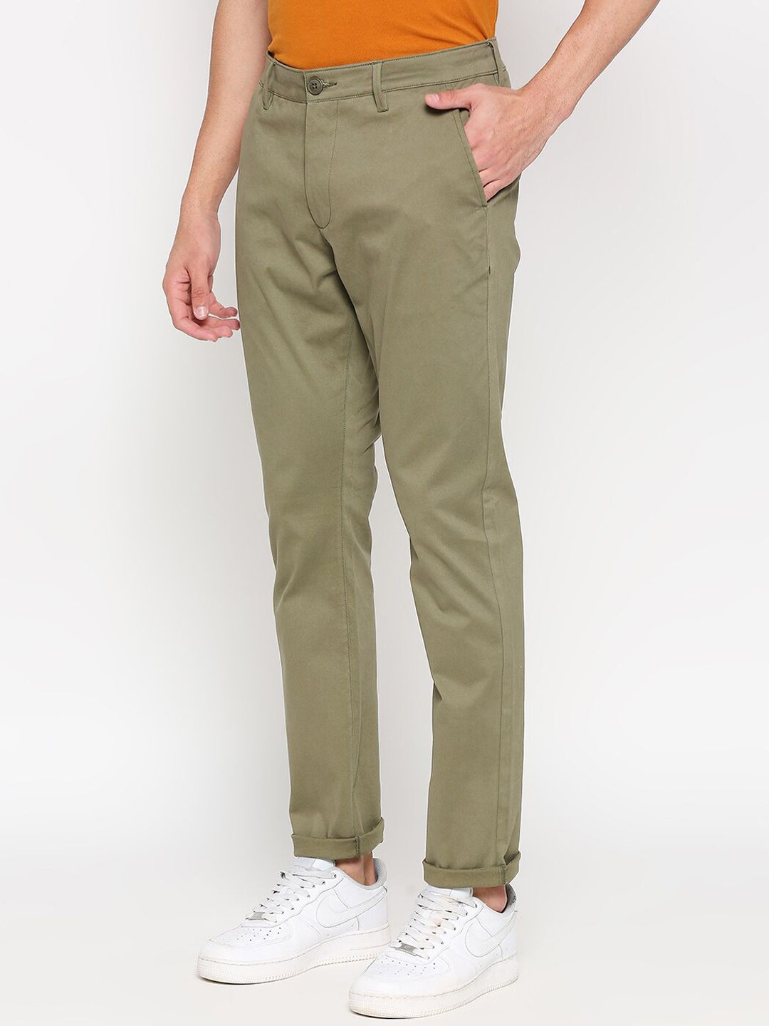 Being Human Men Slim Fit Mid-Rise Plain Chinos