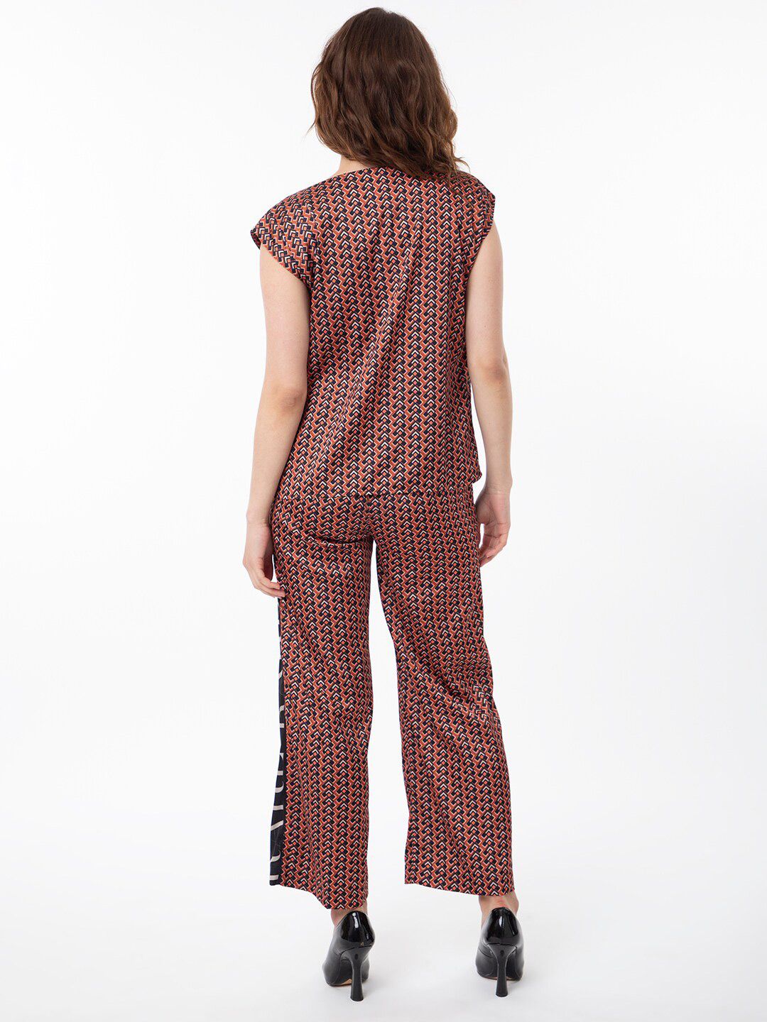 RAREISM Abstract Printed Extended Sleeves Top