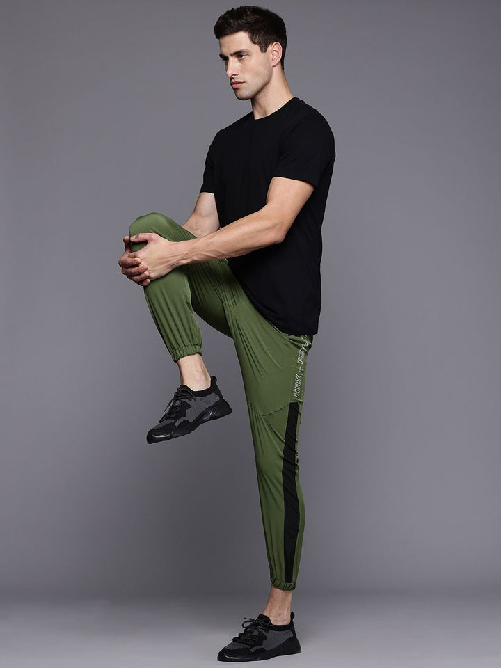 HRX by Hrithik Roshan Men Typography Printed Rapid-Dry Training Joggers