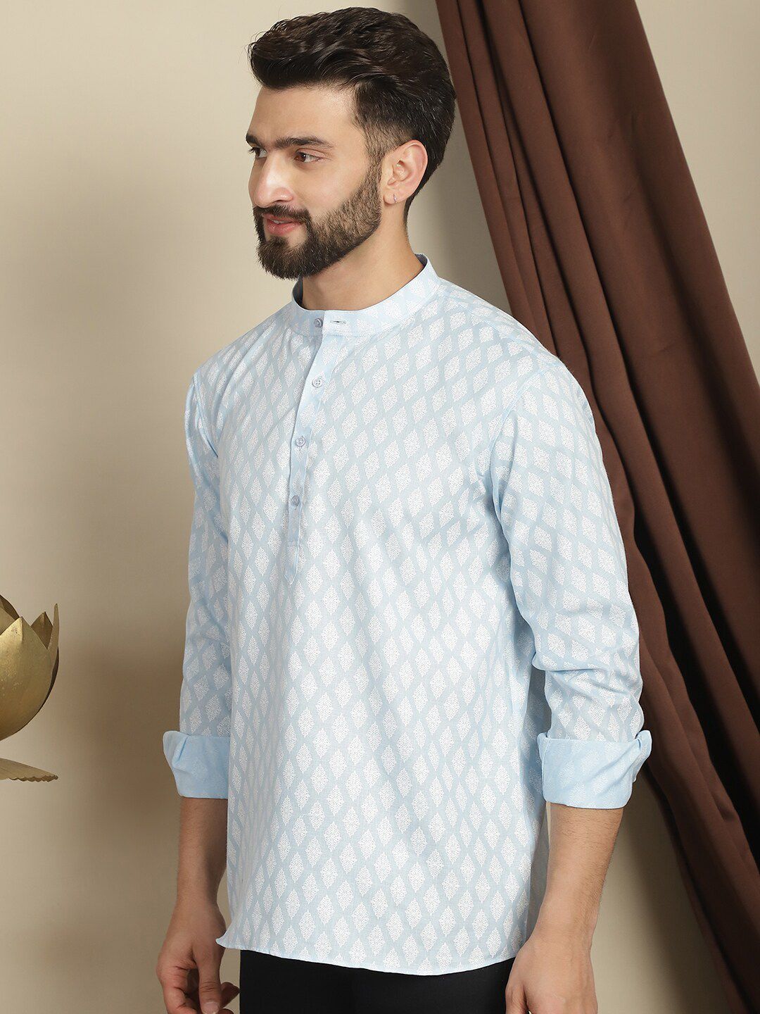 Anouk Geometric Mandarin Collar Long Sleeves Thread Work Kurta