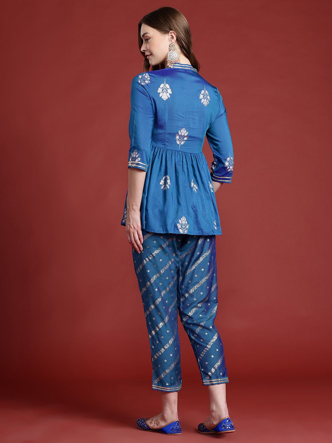 Anouk Pleated Foil Print Gotta Patti Kurta with Trousers