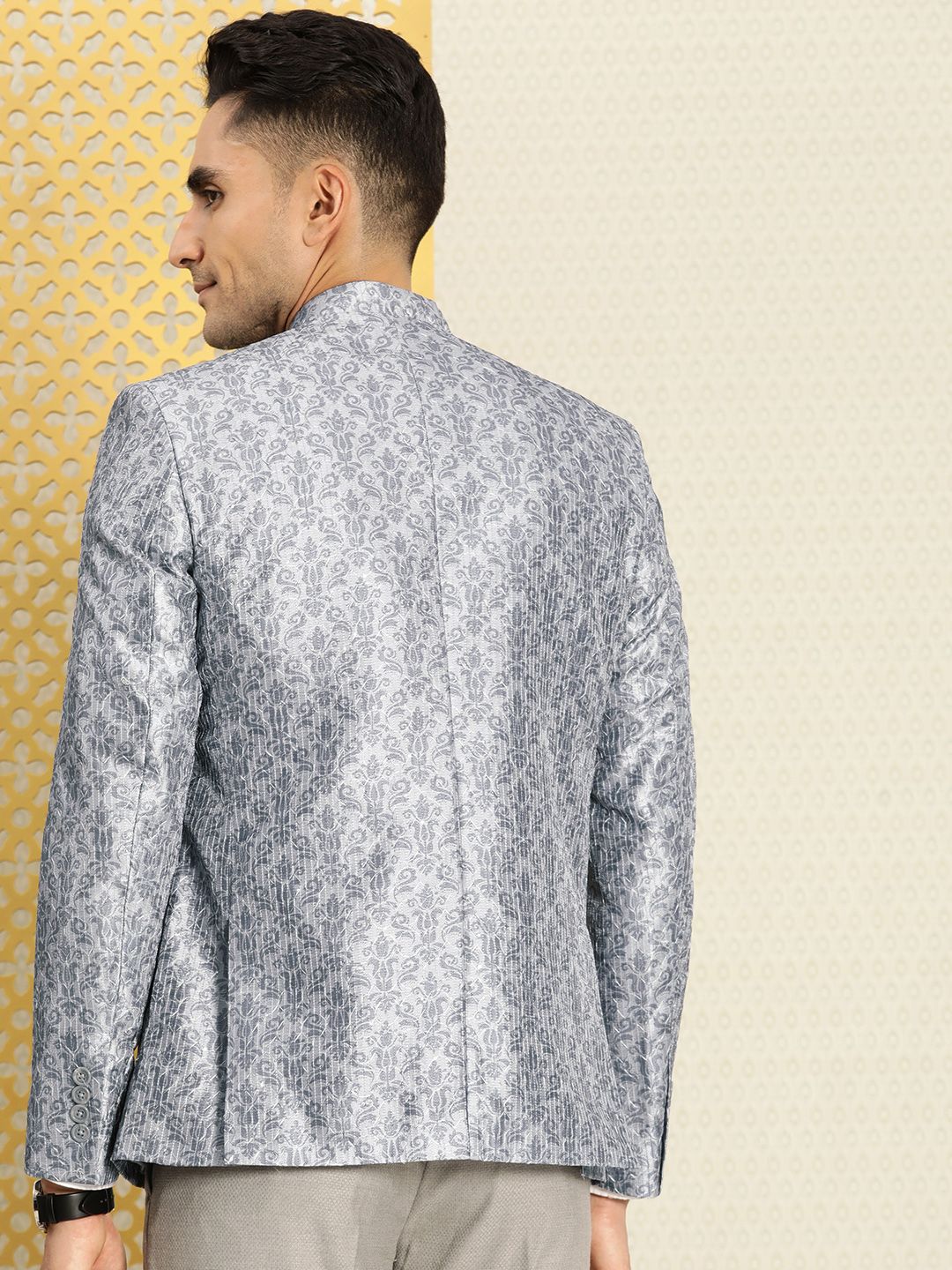 House of Pataudi Jashn Mandarin Collar Self-Design Embroidered Bandhgala Blazer