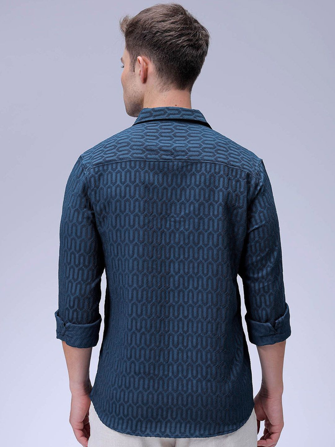 The Indian Garage Co Men Regular Fit Textured Jacquard Resortwear Shirt