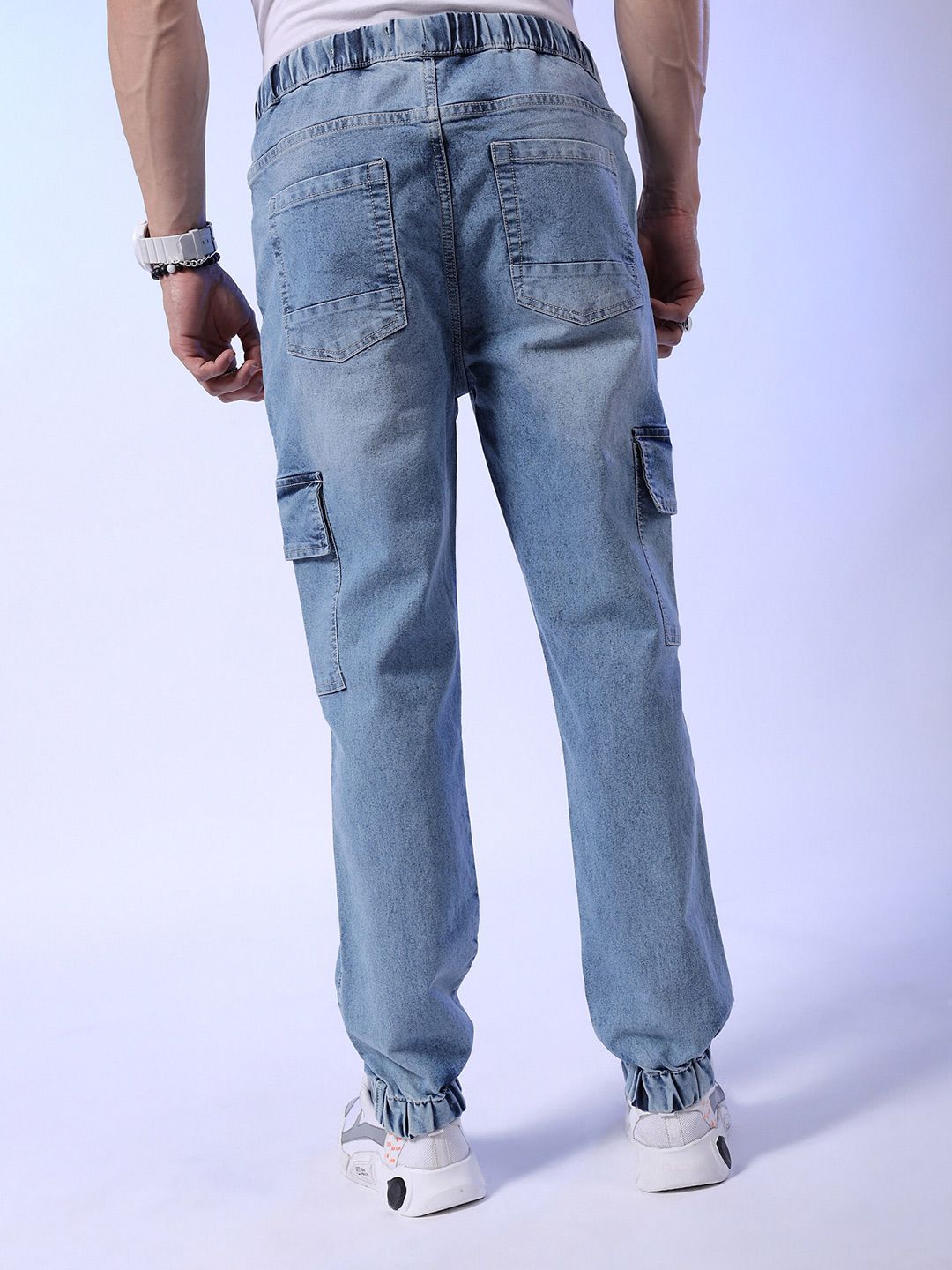 The Indian Garage Co Men Clean Look Light Fade Stretchable Cargo Denim Joggers