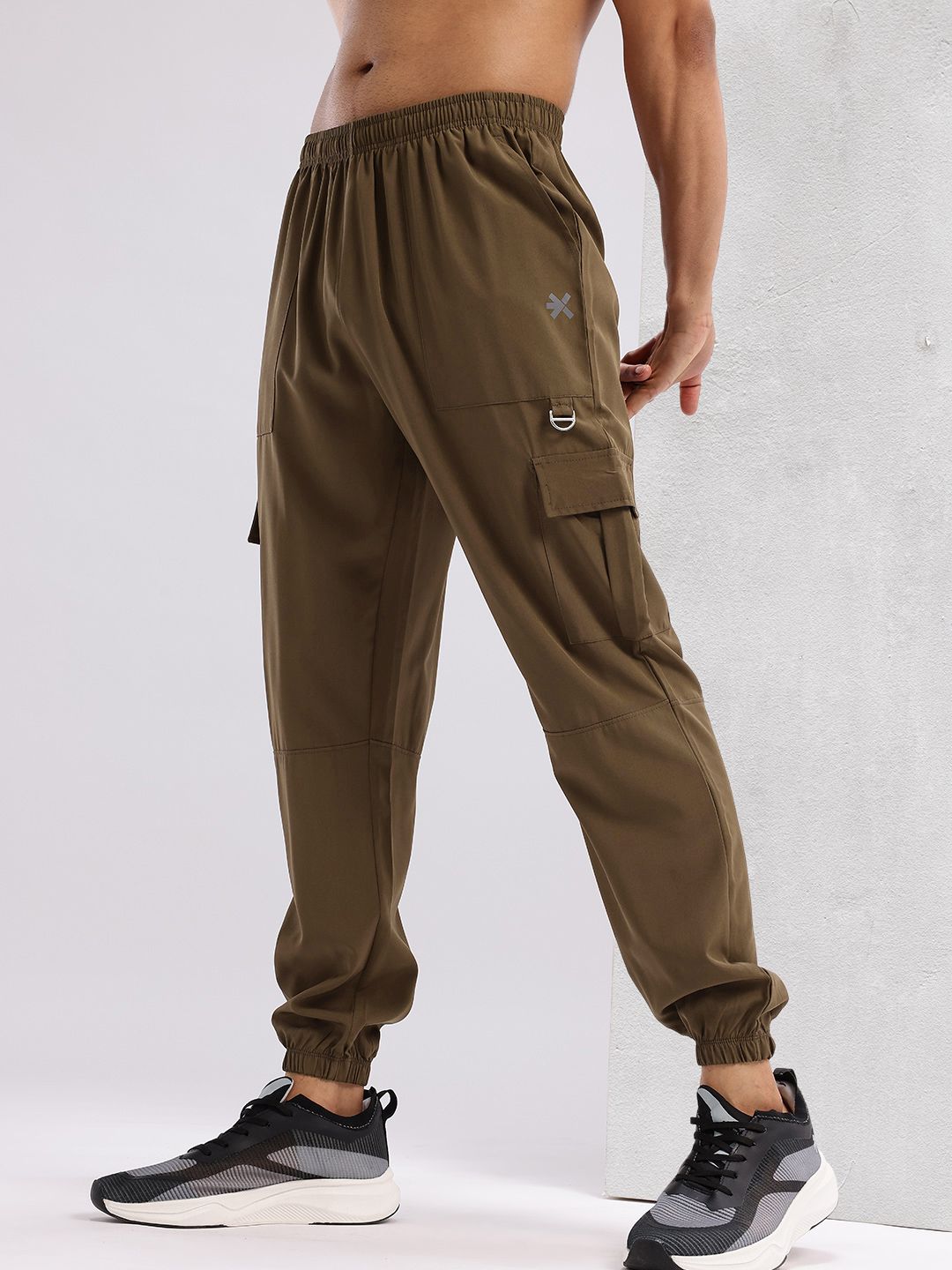 HRX by Hrithik Roshan Men Panelled Mid-Rise Rapid-Dry Training Cargos