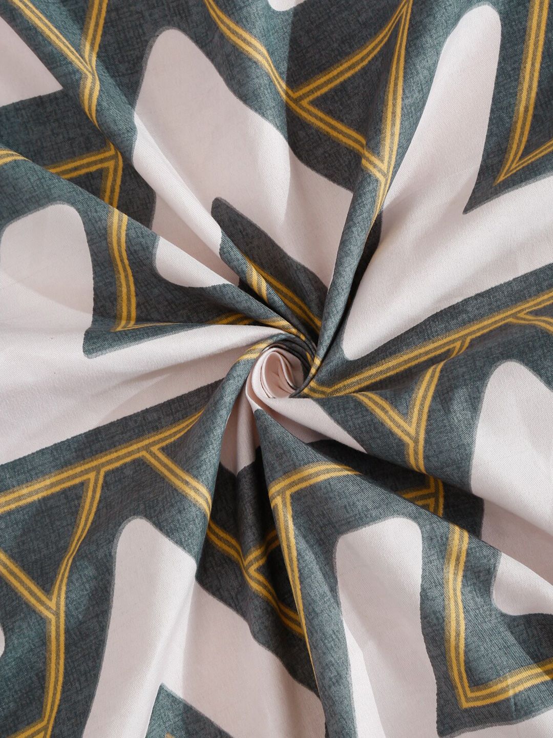 KLOTTHE White Geometric Polycotton 300 TC Dilengkapi Cadar King Halus dengan 2 Sarung Bantal-250 x 225 cm
