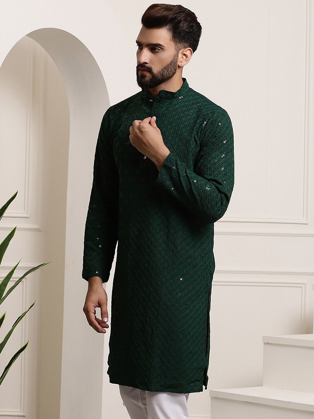 SOJANYA Men Green Geometric Thread Work Kurta