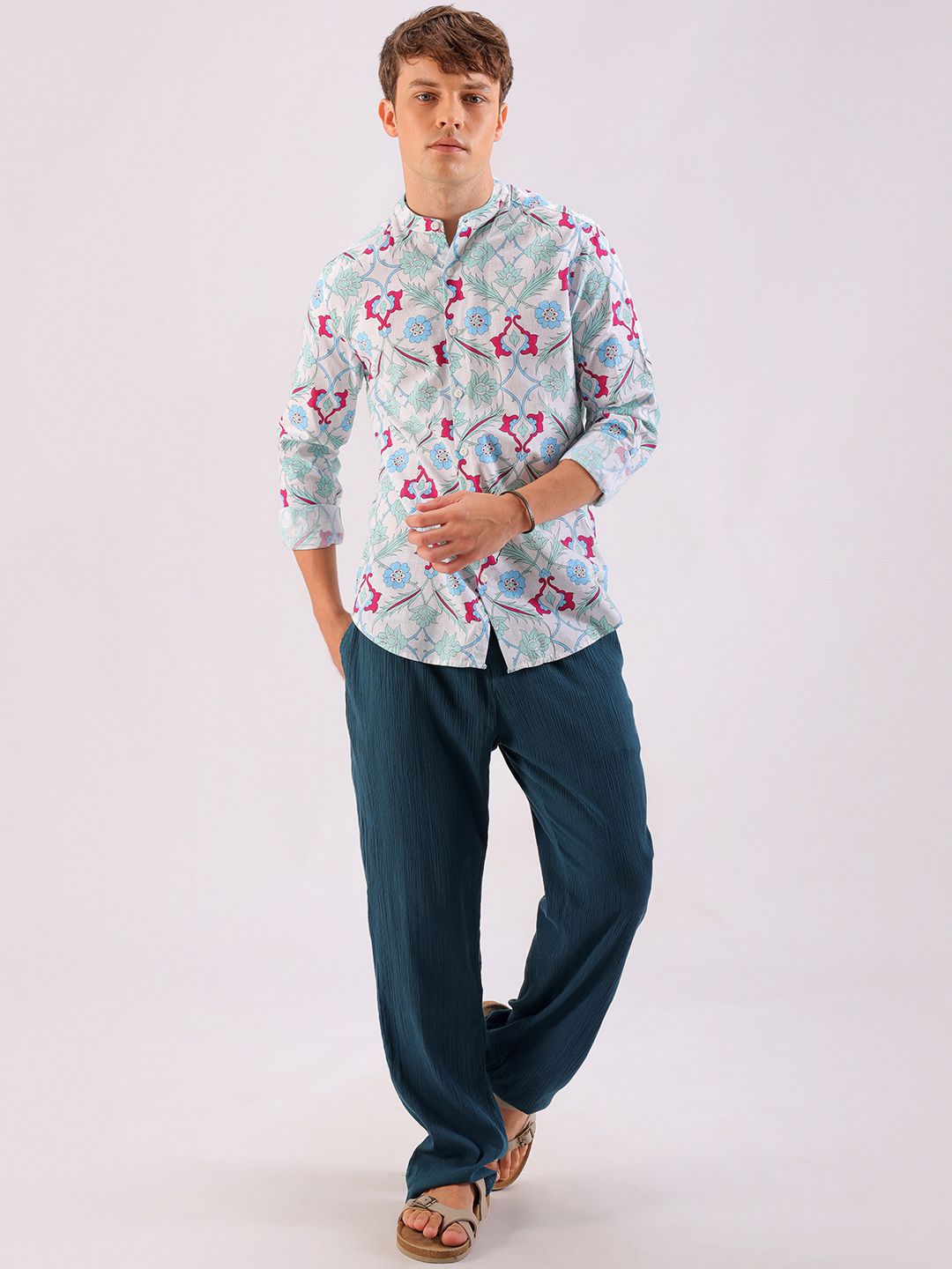 The Indian Garage Co Men Slim Fit Indie Printed Resortwear Shirt