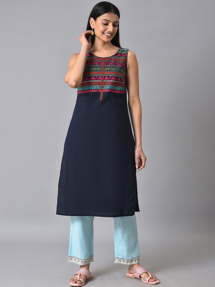 AURELIA Geometric Yoke Design Cotton Sleeveless Thread Work Kurta