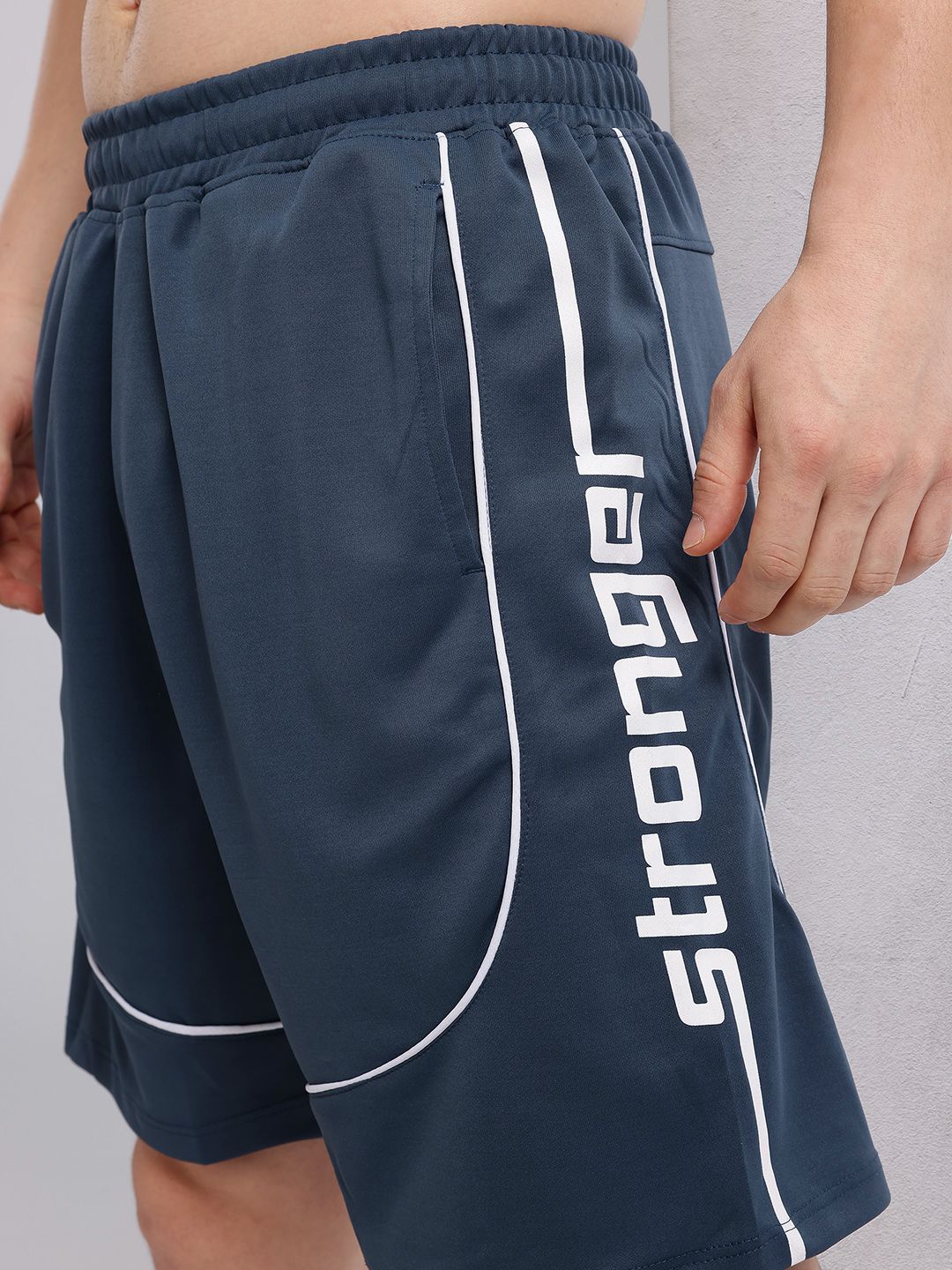 HRX by Hrithik Roshan Men Mid-Rise Typography Print Rapid-Dry Training Shorts