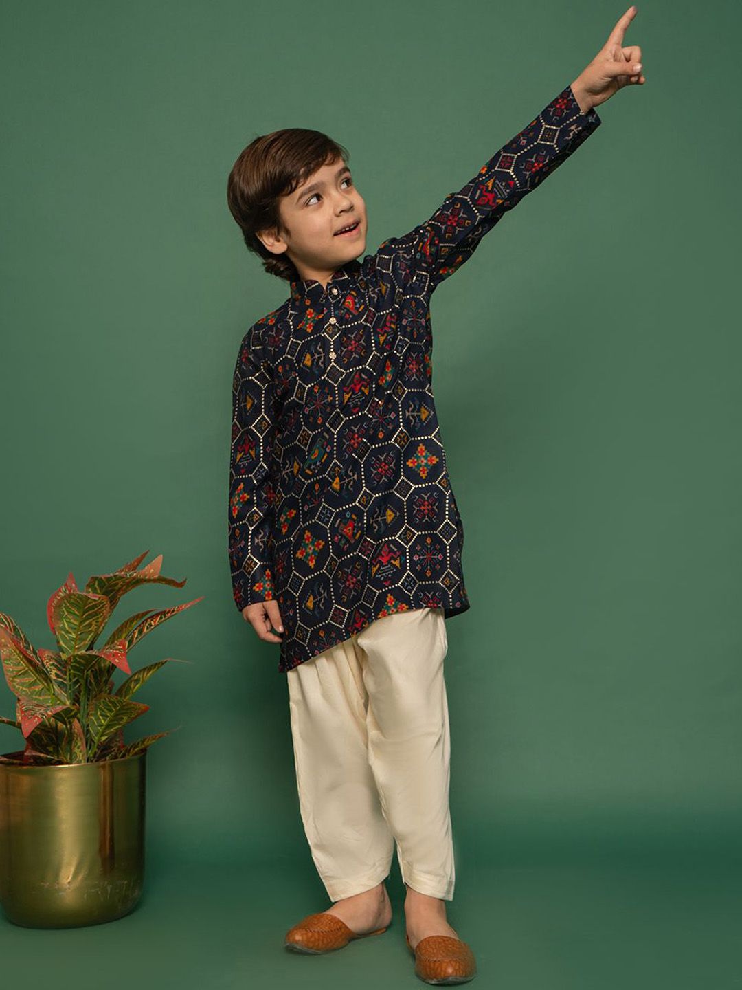 VASTRAMAY Boys Ethnic Motifs Printed Regular Kurta with Patiala