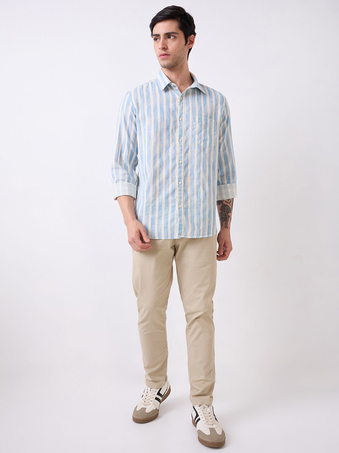 SPYKAR Men Slim Fit Opaque Striped Casual Shirt