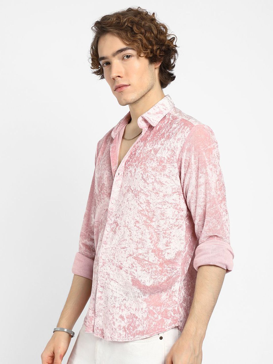 Campus Sutra Men Comfort Spread Collar Textured Casual Shirt