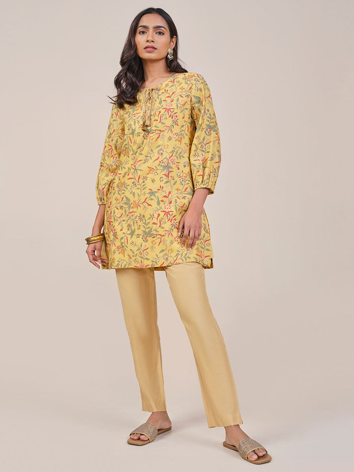 Global Desi Women Floral Printed Tie Up Neck A-Line Kurti