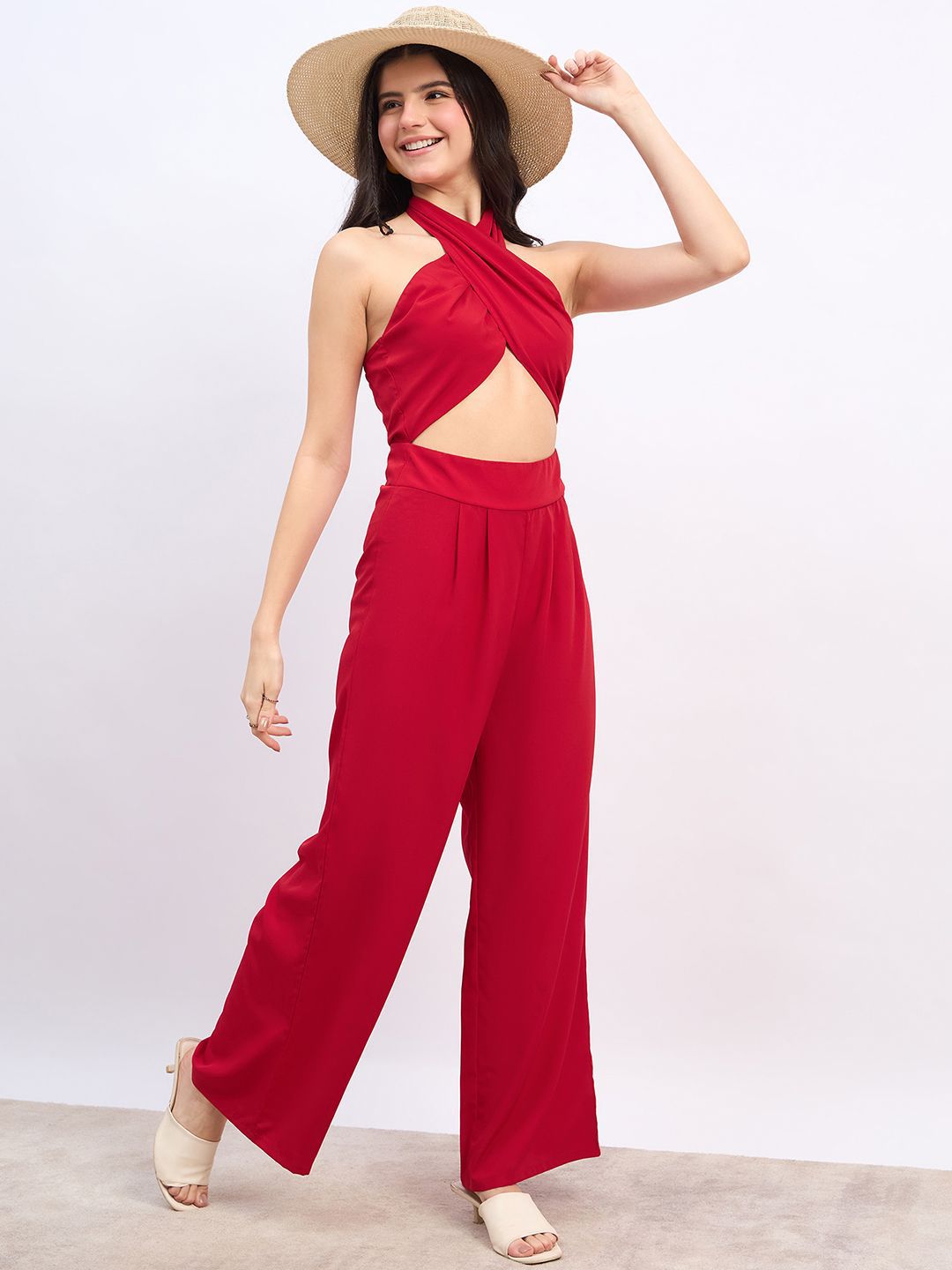 Berrylush Halter Neck Basic Jumpsuit
