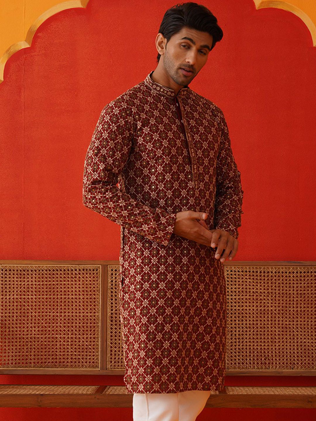 Jompers Men Geometric Embroidered Sequinned Kurta