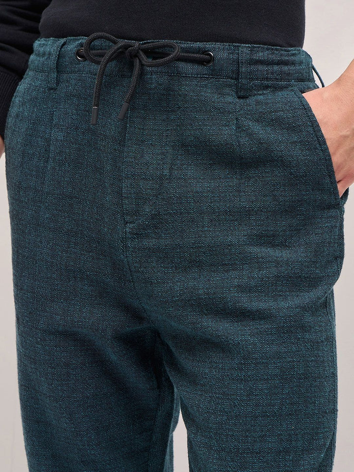 THE BEAR HOUSE Men Textured Tapered Fit Pleated Chinos Trousers