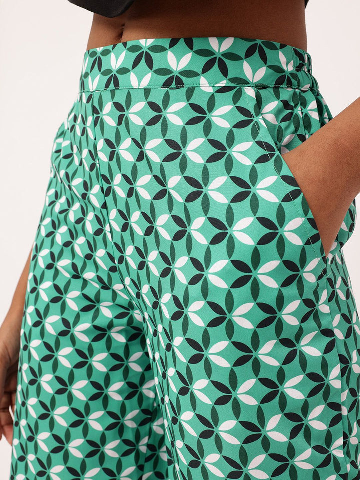 DressBerry Women Emerald Geometric Relaxed Wide Leg Trousers